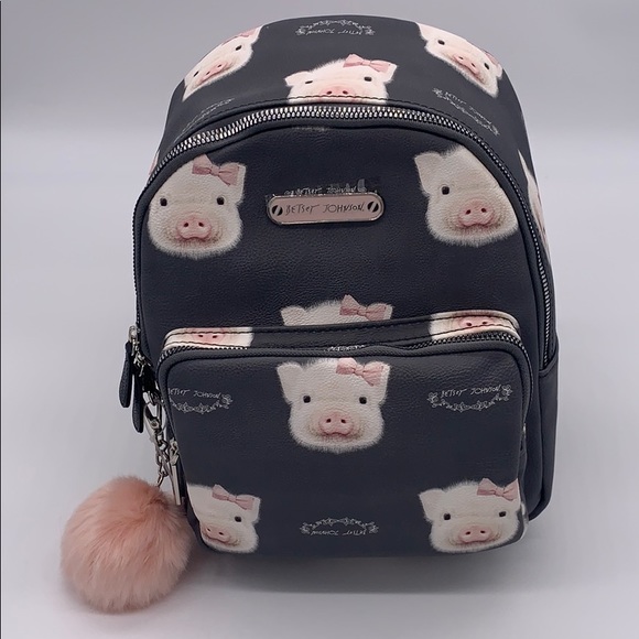 rucksack with drinks holder